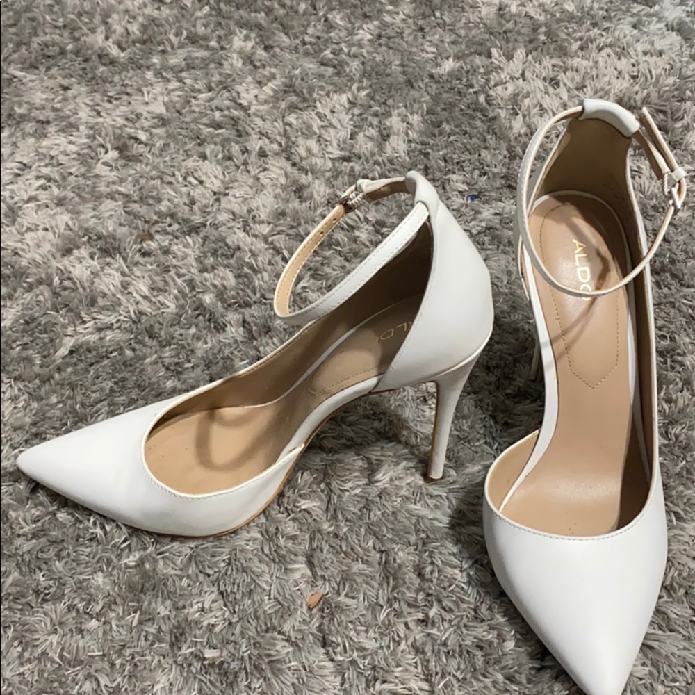 Aldo pointy toe high heels